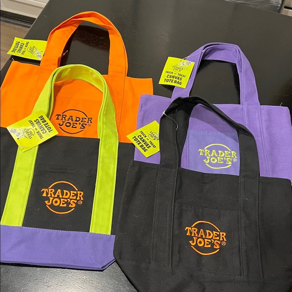 Trader Joe’s trick -or -treat Canvas Tote Bags set of 4